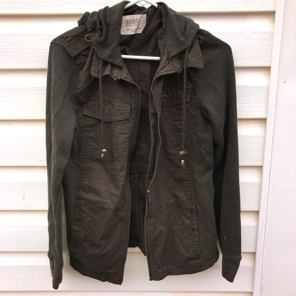 Dark green woman’s size jacket light weight